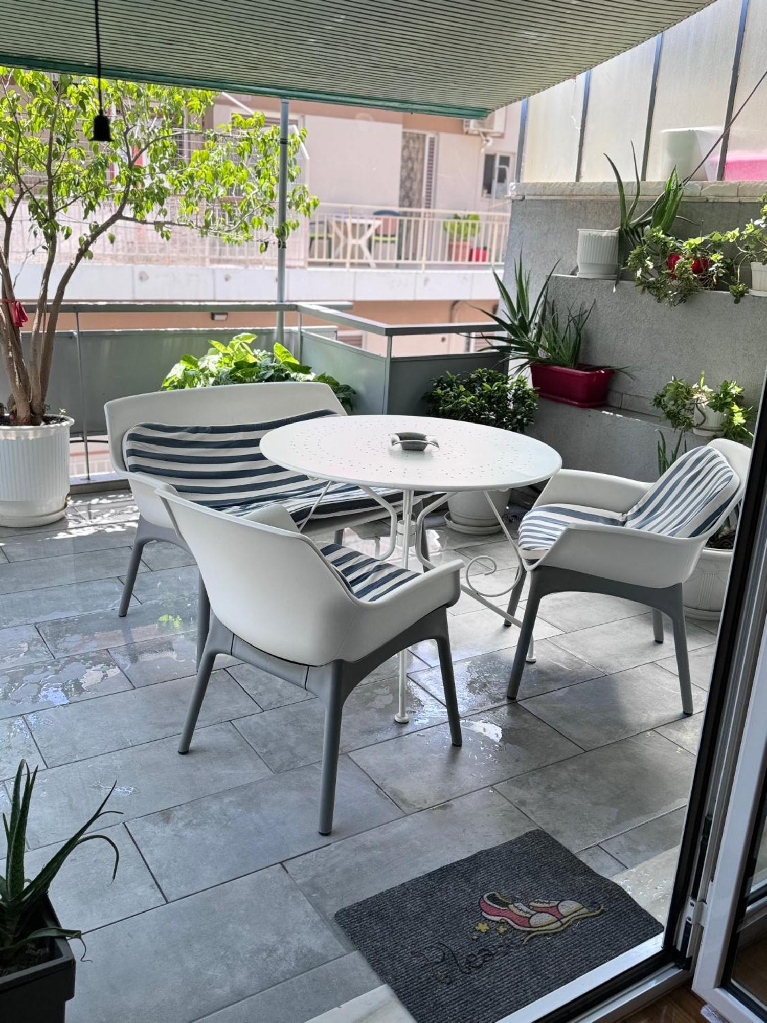 Modern Apartment In Atena Exterior foto